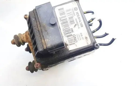 Volkswagen PASSAT B6 ABS Pump 3C0614109 16420501