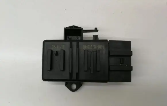 Seat Ibiza IV (6J,6P) Seat heating relay 6R0959772A