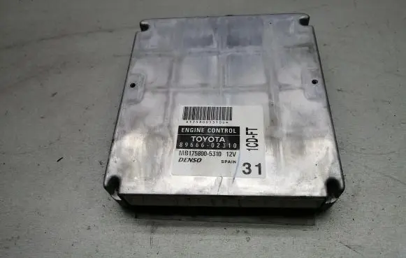 Toyota Corolla E120 E130 Engine control unit/module 8966602310 MB1758005310