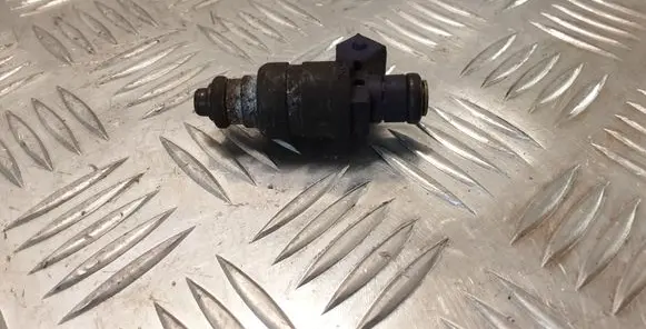 Audi A6 S6 C5 4B Fuel injector 078133551L