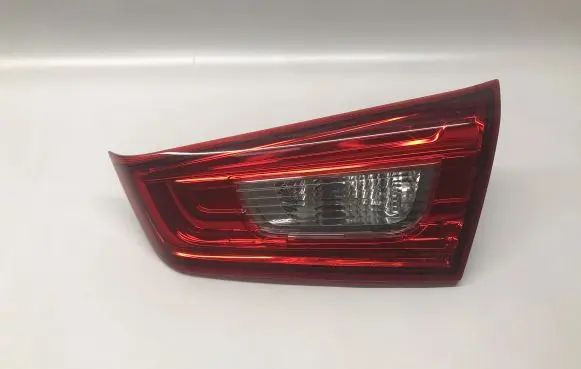 Mitsubishi ASX Tailgate rear/tail lights P9373