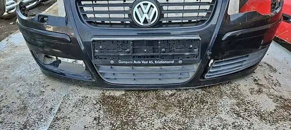 Volkswagen Polo IV 9N3 Front bumper 