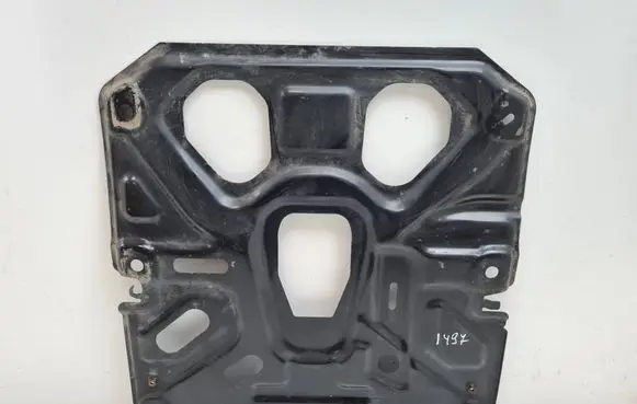 Mazda 3 II Engine splash shield/under tray BJS756A91