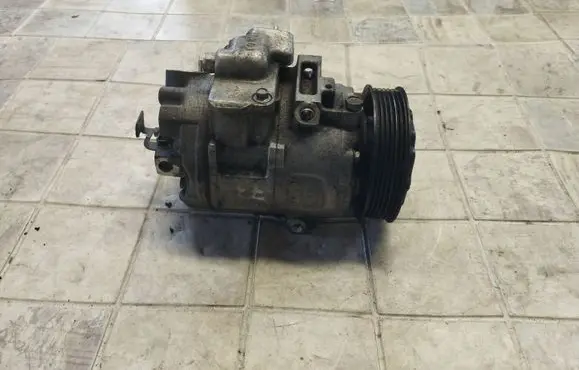 Skoda Fabia Mk1 (6Y) Air conditioning (A/C) compressor (pump) 6Q0820803D 447220812 4D48337