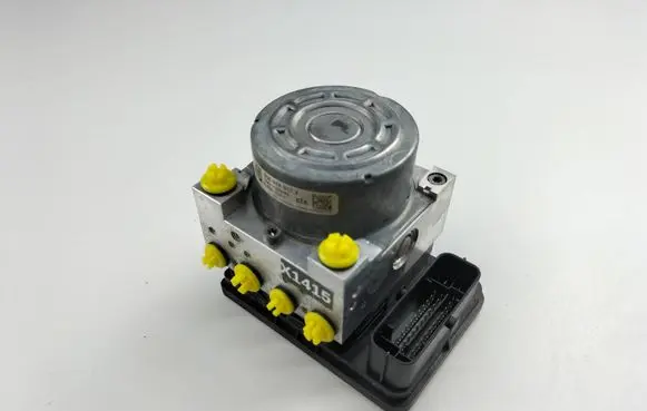 Skoda Octavia Mk3 (5E) ABS Pump 5Q0614517J 5Q0907379K 10022002464