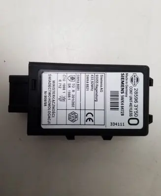 Nissan X-Trail T30 Door central lock control unit/module 285963Y500