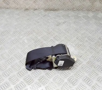 Middle seatbelt (rear)