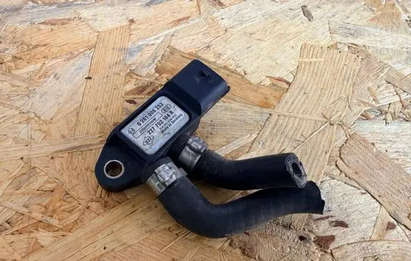 Nissan Qashqai Exhaust gas pressure sensor 0281006252 227702184R