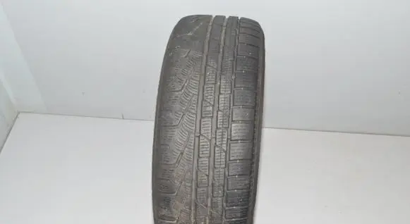 BMW 3 F30 F35 F31 R17 winter tire 