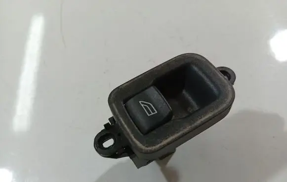 Volvo V50 Electric window control switch
