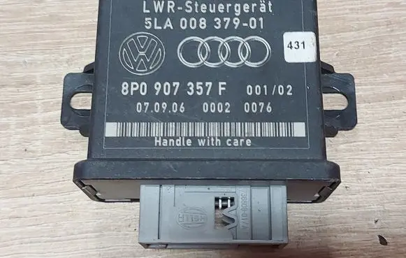 Audi Q7 4L Light module LCM 8P0907357F