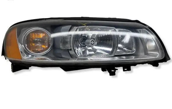 Volvo XC70 Headlight/headlamp 30698848 89900282 P2004V70G
