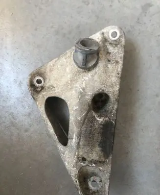 BMW X3 F25 Engine mounting bracket 6784829