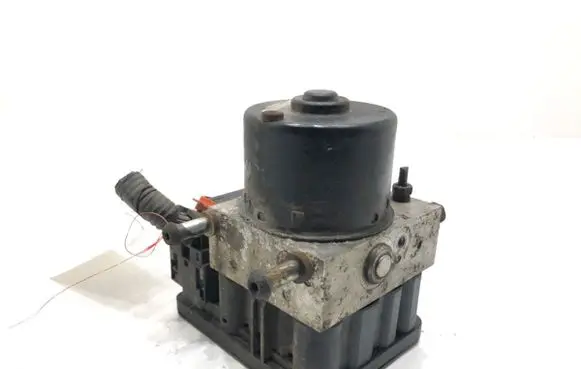 Suzuki Grand Vitara II ABS Pump 65J6