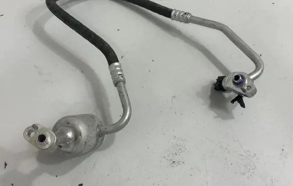 BMW i4 Air conditioning (A/C) pipe/hose 9474787