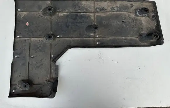 Lexus IS 220D-250-350 Engine splash shield/under tray 5816653020