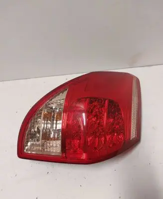 Toyota RAV 4 (XA30) Rear/tail lights