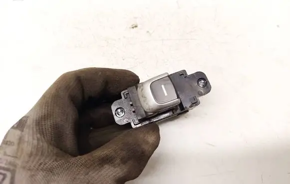 KIA Optima Electric window control switch 299158105