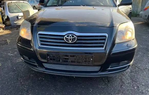 Toyota Avensis Verso Front bumper 