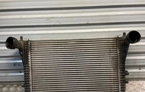 Volkswagen Tiguan Intercooler radiator