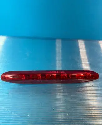 Peugeot 208 Third/center stoplight