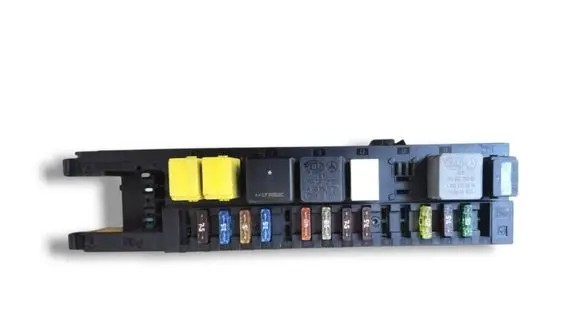 Mercedes-Benz C W203 SAM control unit 5DK008486-15 2035453401