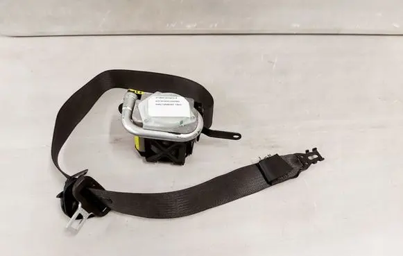 Opel Insignia A Front seatbelt 12848365