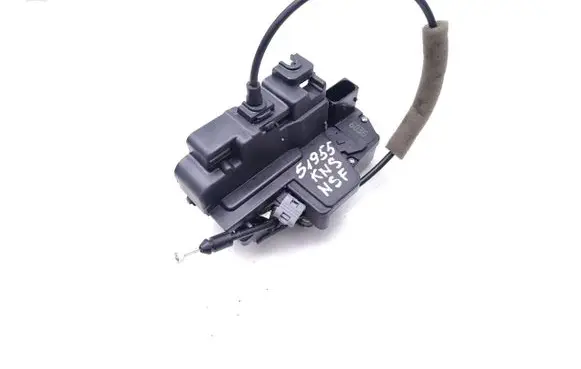 Opel Antara Front door lock 