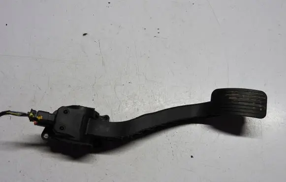 Peugeot 3008 I Accelerator throttle pedal 9671417080