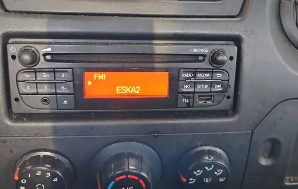 Opel Movano B Radio/CD/DVD/GPS head unit 281150634R IMPRK1534310