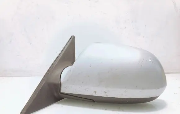 Hyundai Elantra Front door electric wing mirror E4012152 E4012151 E4022151