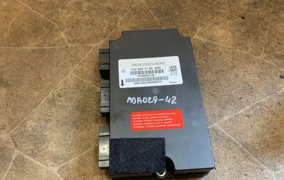 Mercedes-Benz SL R230 Convertible roof control unit 2308207726