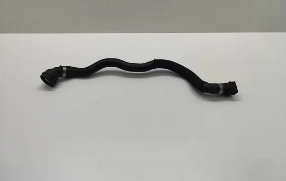 BMW 5 F10 F11 Engine coolant pipe/hose 7805796 780579601 17127805796