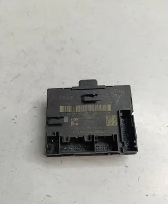 Audi Q2 - Door control unit/module 5Q0959392E 5Q0959392B