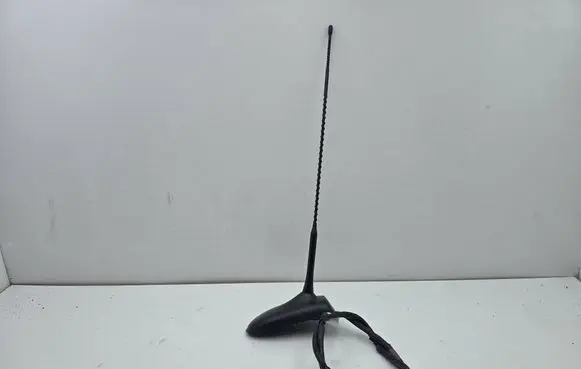 Toyota Auris E180 Radio antenna V309075C
