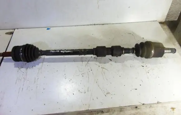 KIA Carens III Front driveshaft