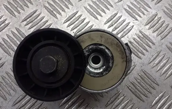 Opel Astra H Alternator belt tensioner pulley TF058F
