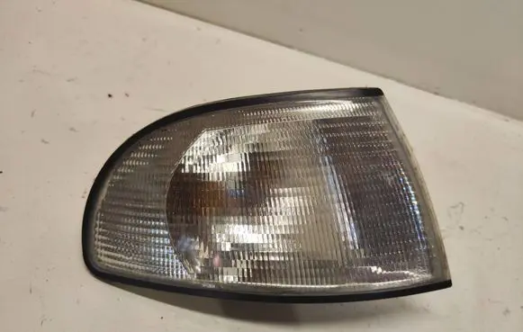 Audi A4 S4 B5 8D Front indicator light 183565B