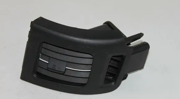 Toyota Prius (XW30) Dashboard side air vent grill/cover trim 5565047070