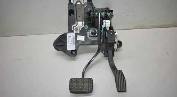 Opel Mokka X Pedal assembly 42343853 96892406