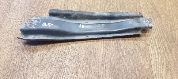 Radiator support slam panel bracket