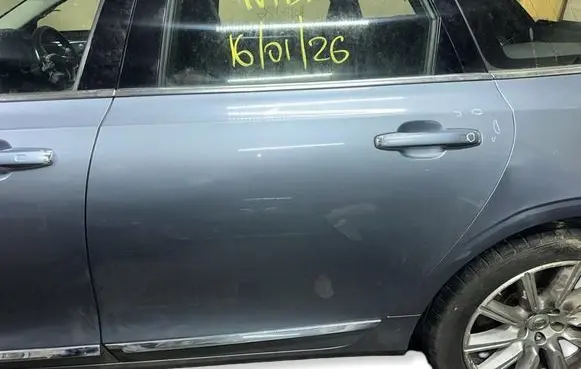Volvo S90, V90 Front door L272