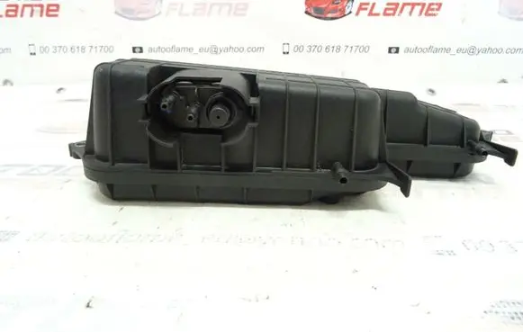 Vacuum air tank