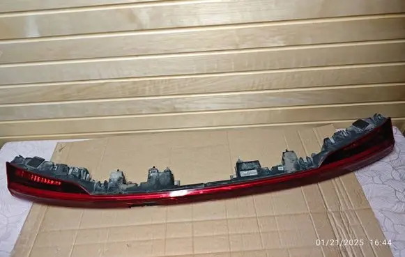 Audi e-tron Tailgate rear/tail lights 4KE945095D