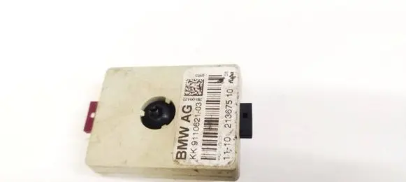 BMW 3 E90 E91 Antenna control unit 911062103 213675-10