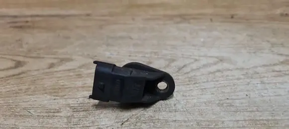 Volvo XC70 Camshaft position sensor 8631533