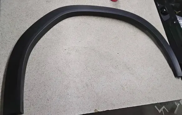 BMW X6 G06 Front arch trim 7425456