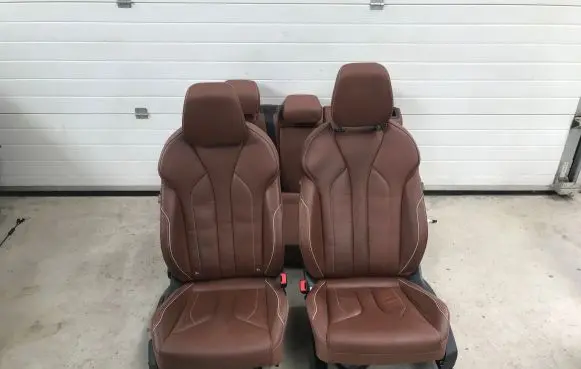 Seat set