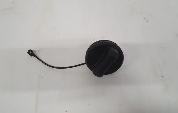 Nissan Juke II F16 Fuel tank filler cap 