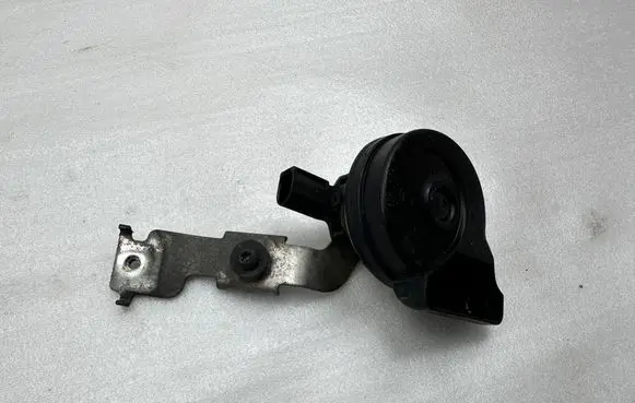 Volvo XC90 Horn signal A046522